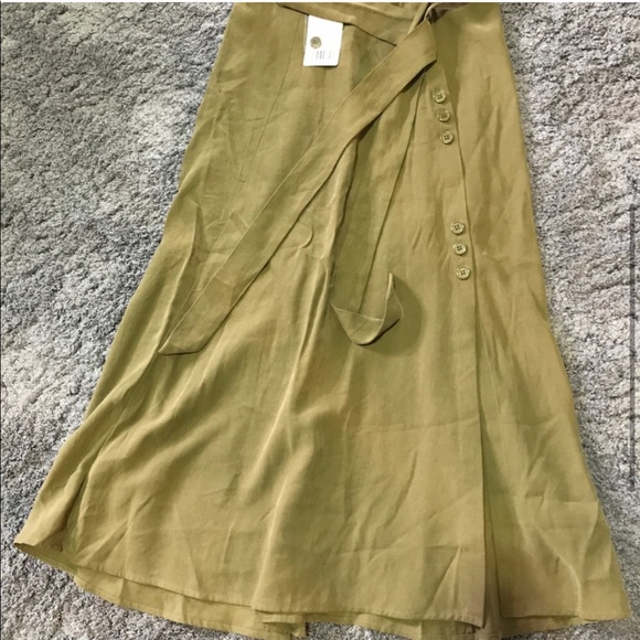 NWT Khaki button down Mango Skirt - Picture 3 of 4